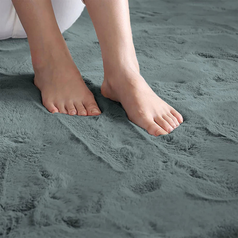 Nocturne Grey Fur Carpet