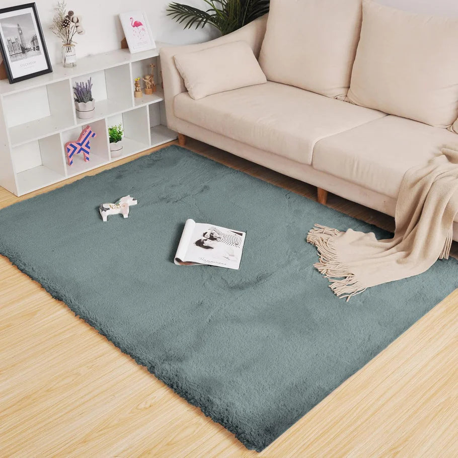 Nocturne Grey Fur Carpet
